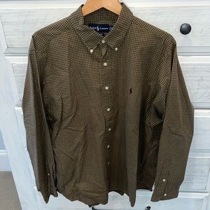 Men’s Classic Fit Button Down
